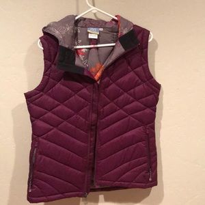 Women’s down vest